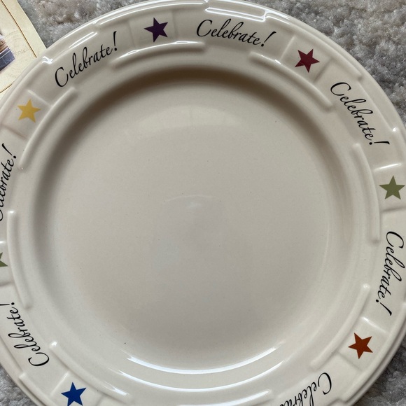 Longaberger Woven Traditions Celebrate Plate New in box Retired Pottery - Picture 2 of 5